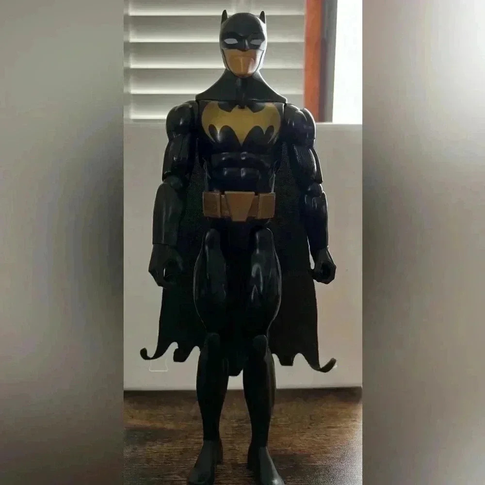 2016 DC Comics by Mattel | Justice League Stealth Shot Batman action figure.